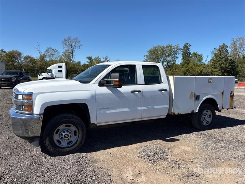 Utilitaire benne Chevrolet Silverado 3500HD — occasion 2017