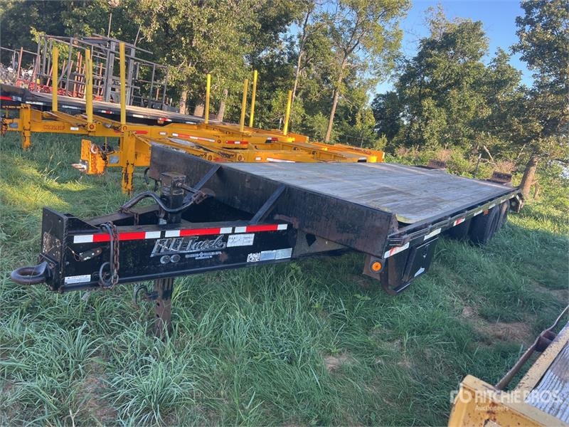 Diamond 25 ft T/A Flatbed Trailer