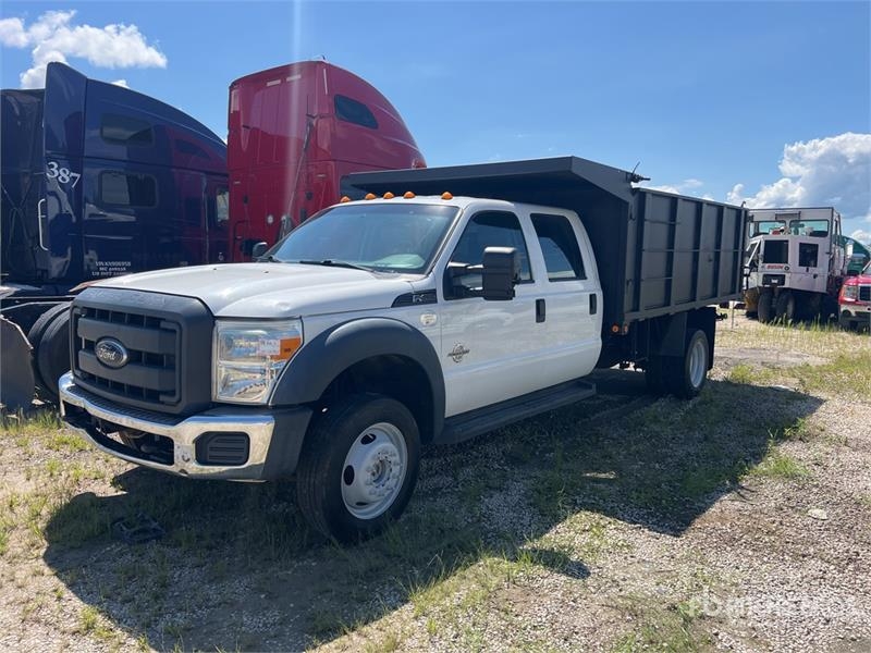 Camion benne Ford F-450 — occasion 2013