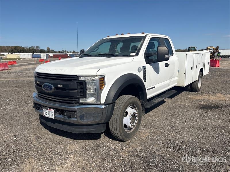 Camion municipal Ford F-550 XL 4x4 Extended Cab Service — occasion 2018
