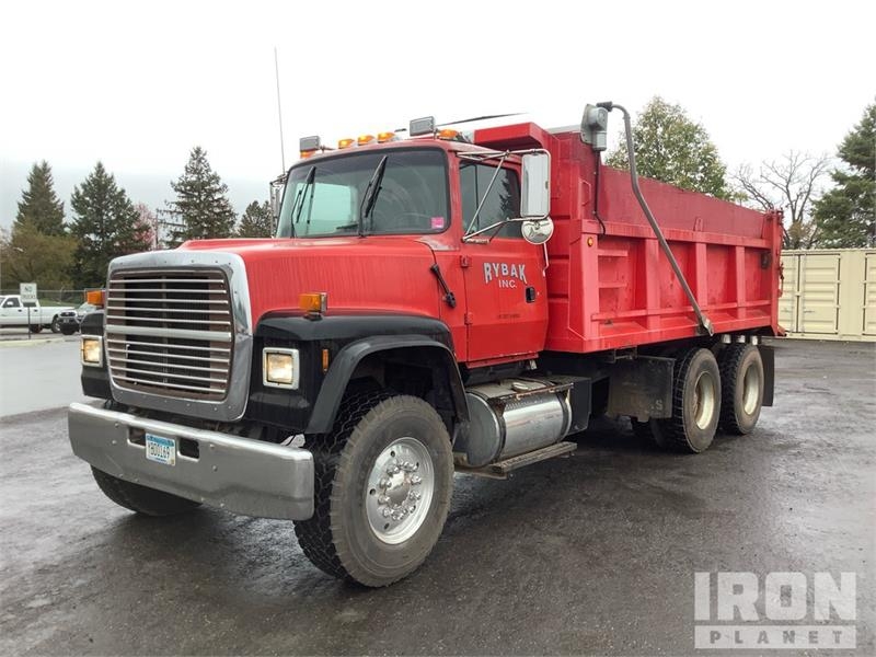 Camion benne Ford LT9000 — occasion 1997