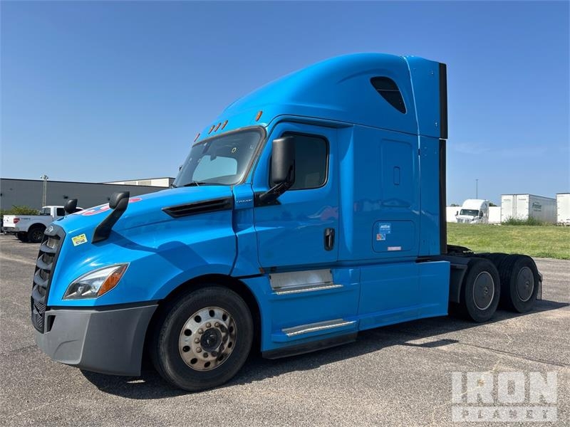 Freightliner Cascadia 126