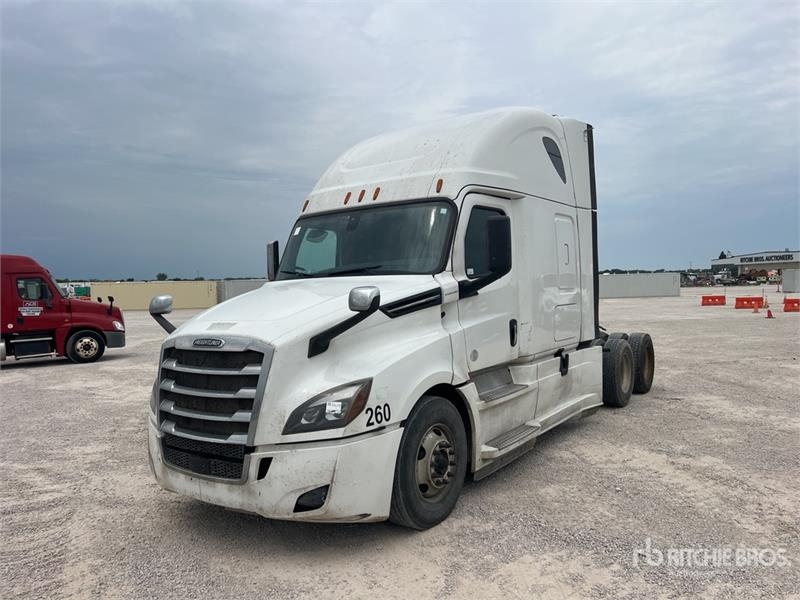 Freightliner Cascadia 126
