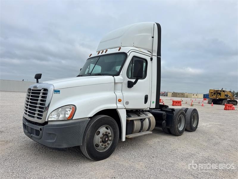 Tracteur routier Freightliner Cascadia 125 — occasion 2018