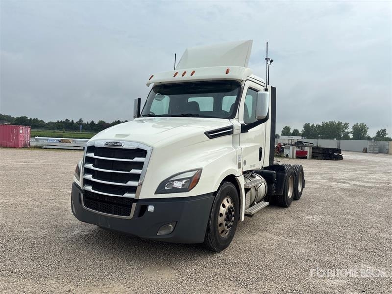 Freightliner Cascadia 126