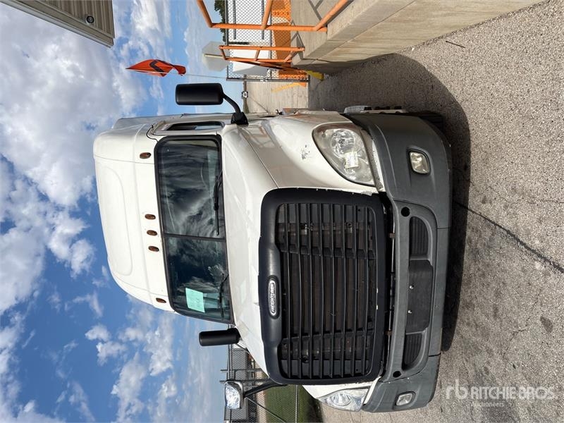 Tracteur routier Freightliner Cascadia 125 T/A Sleeper — occasion 2015