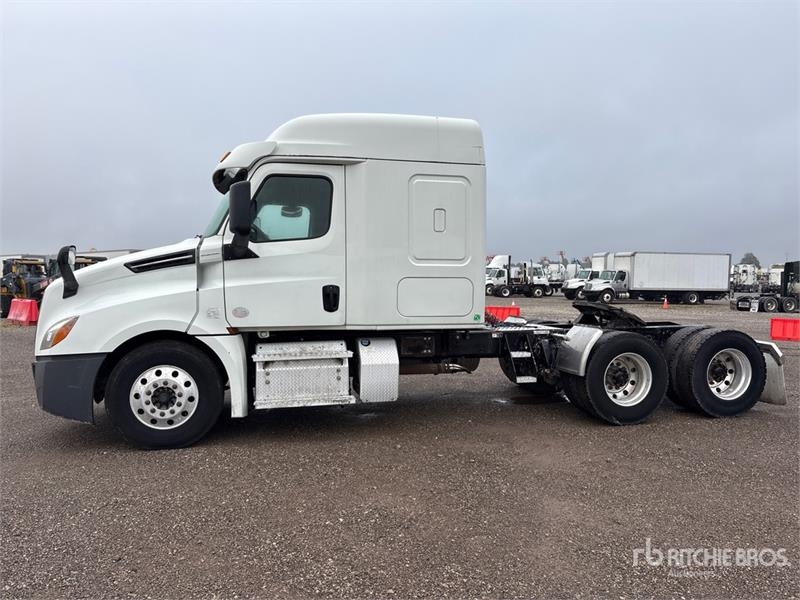 Tracteur routier Freightliner Cascadia 126 6x4 T/A Sleeper — occasion 2020