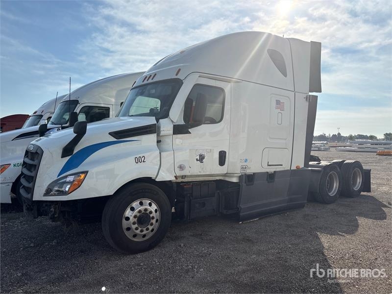 Freightliner Cascadia 126