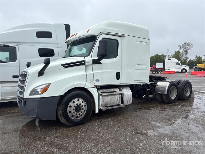 Tracteur routier Freightliner Cascadia 126 6x4 T/A Sleeper — occasion 2020