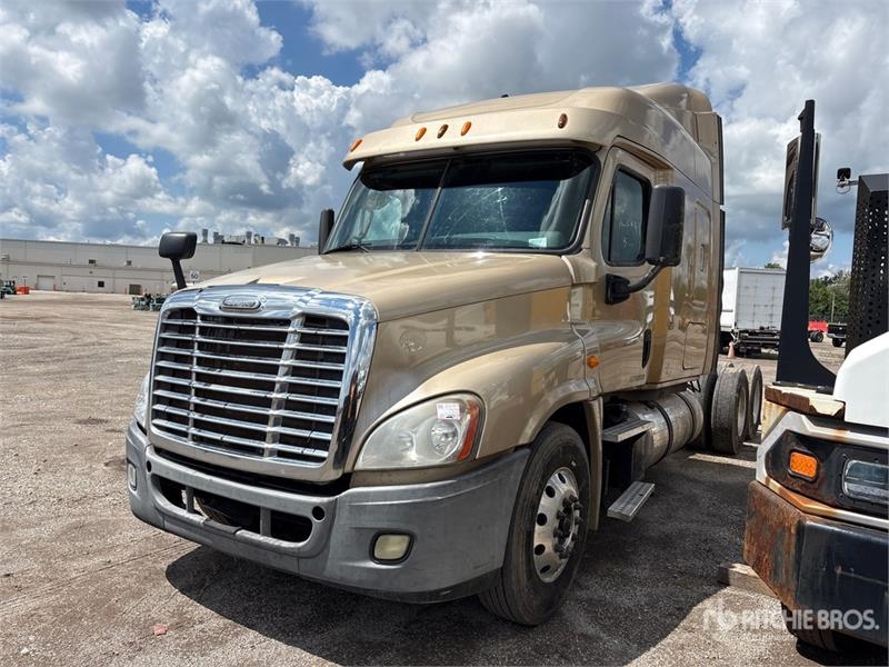 Tracteur routier Freightliner Cascadia 125 — occasion 2014