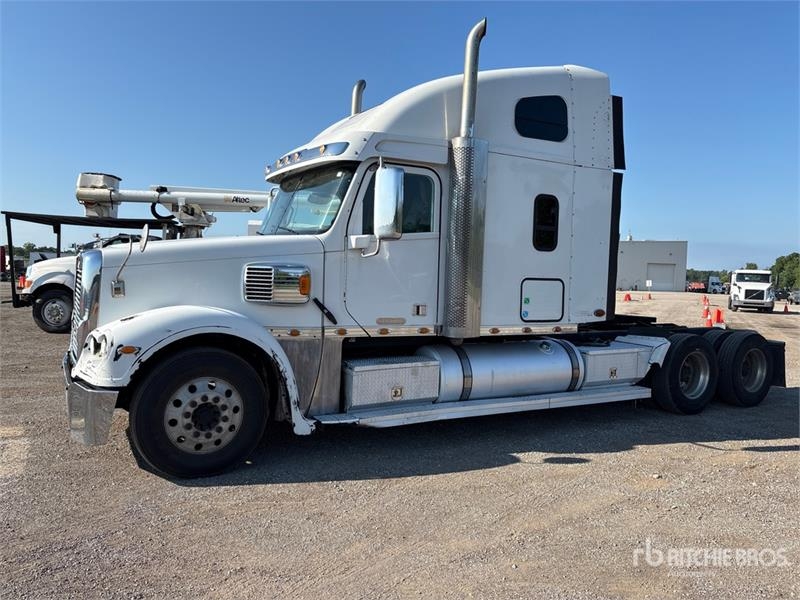 Freightliner Coronado 132