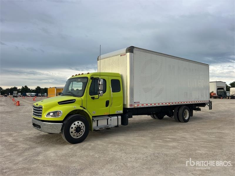 Camion fourgon Freightliner M2 — occasion 2024