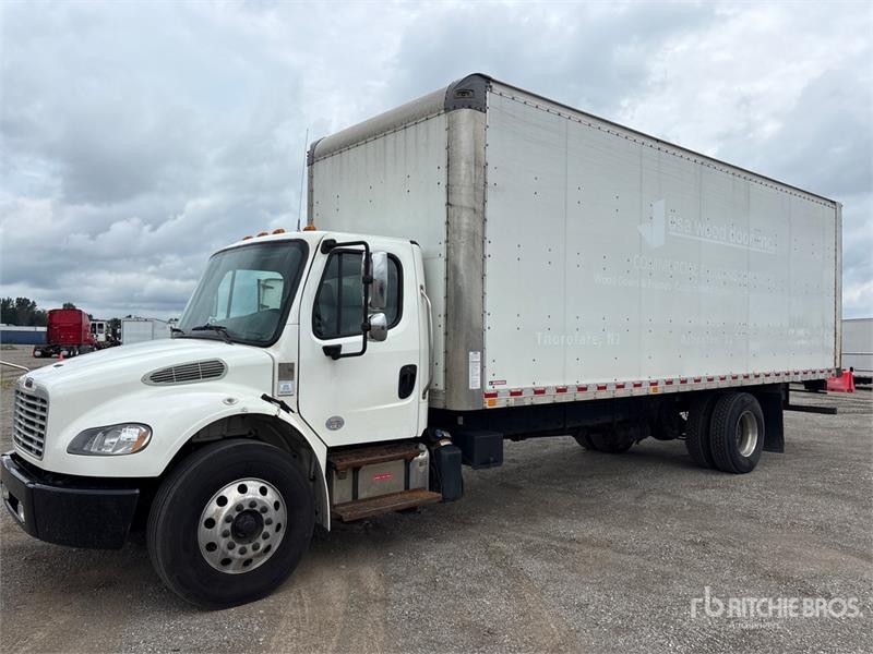 Freightliner M2106