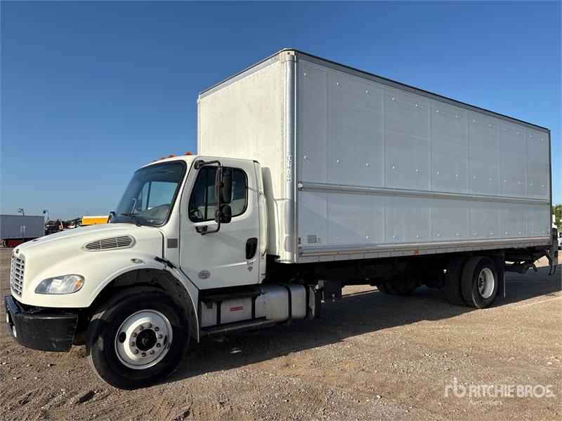 Freightliner M2106