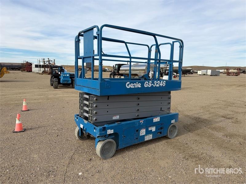Nacelle à ciseaux Genie GS3246 — occasion 2018, 240 h
