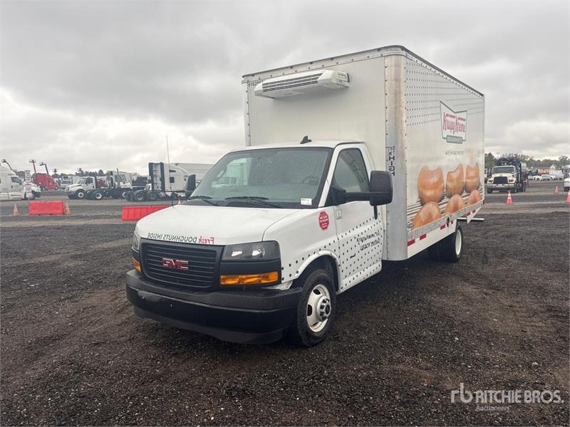 Camion frigorifique GMC Savana G3500 4x2 Refrigerated — occasion 2023