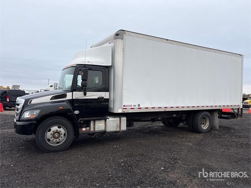 Camion fourgon Hino 268 — occasion 2017