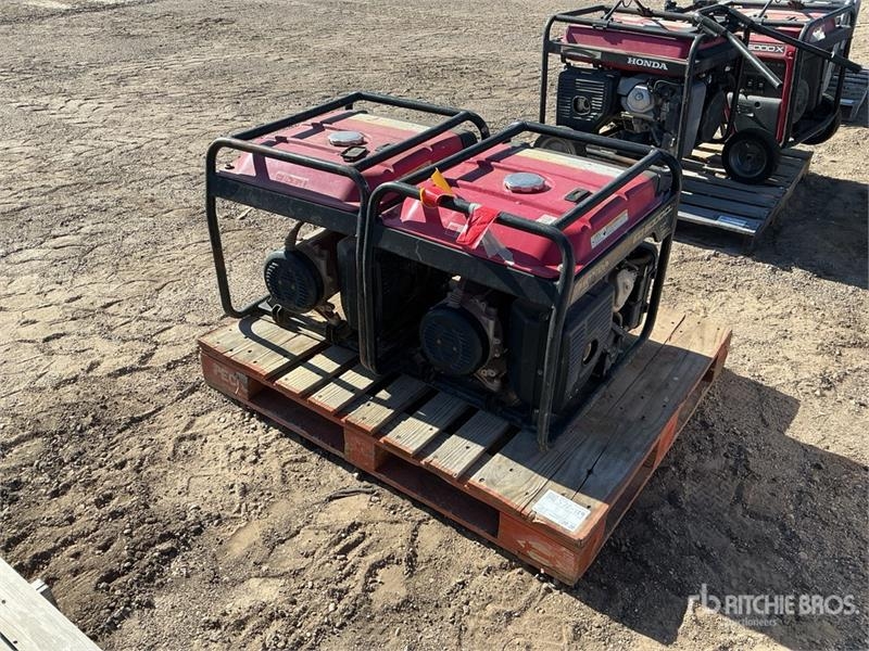 Groupe électrogène Honda of (2) Honda EG5000CL Mobile Generator Set — occasion