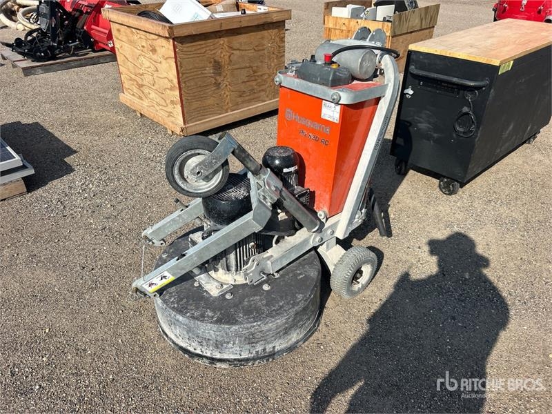 Concasseur Husqvarna PG820RC — occasion
