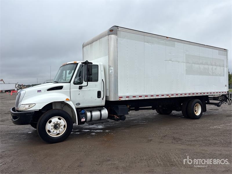 Camion fourgon International 4300 — occasion 2018