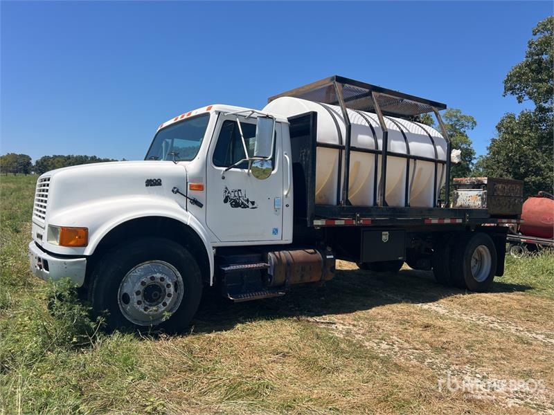 International 4900