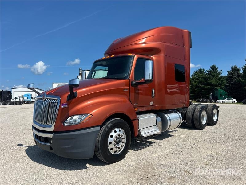Tracteur routier International LT625 — occasion 2018