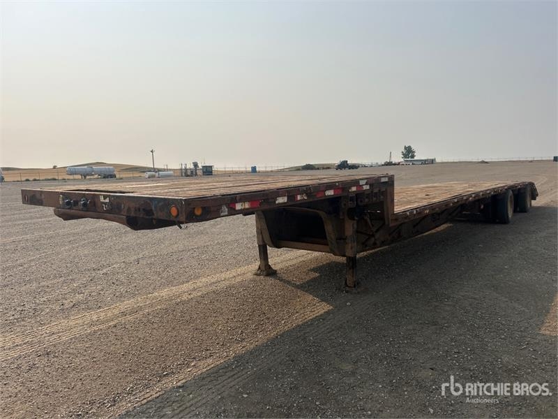 Jetco 53 ft T/A Equipment Trailer