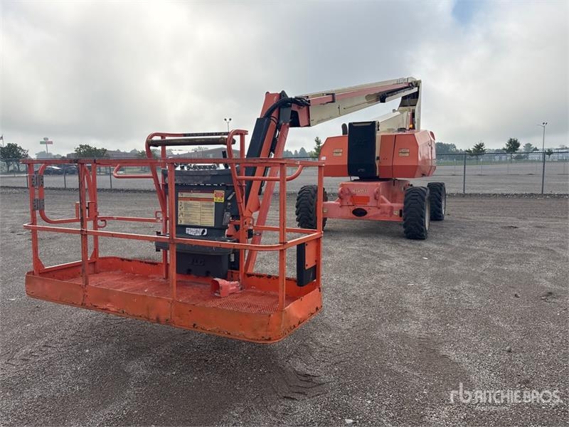 Nacelle articulée JLG 800 AJ — occasion 2016, 3 145 h