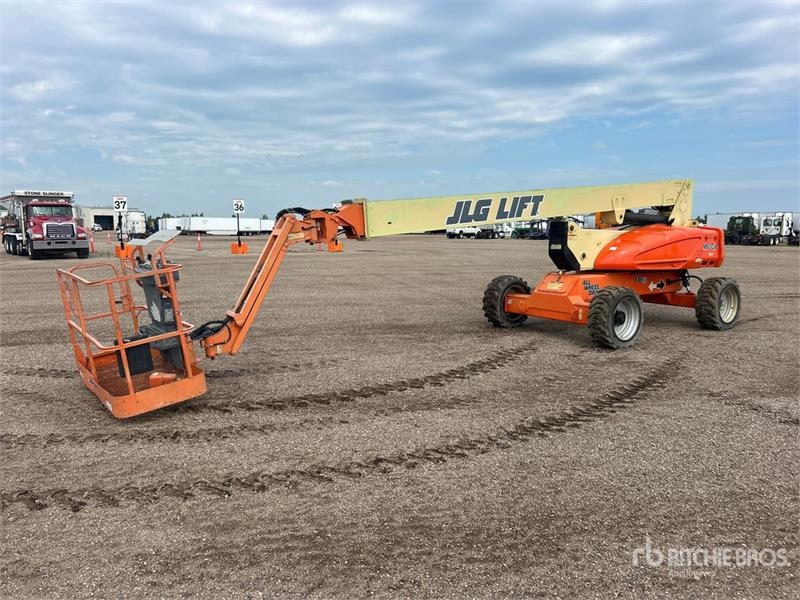 JLG M600JP
