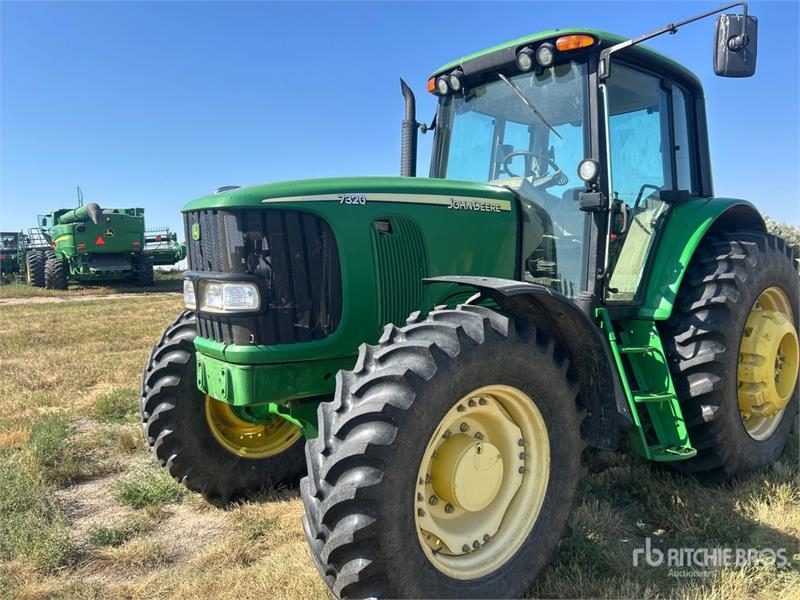 Tracteur agricole John Deere 7320 — occasion 2005