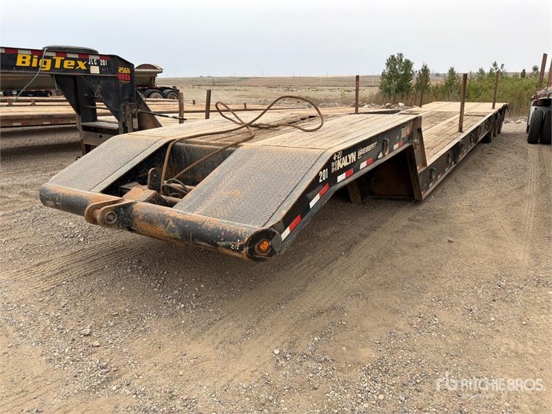 Kalyn Siebert Siebert 53 ft Tri/A Oilfield Trailer