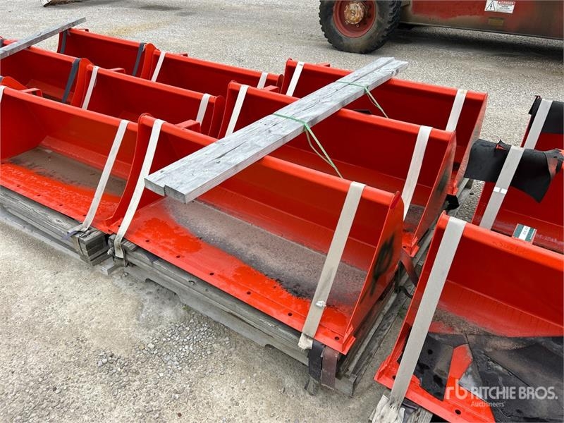 Kubota of (3) Kubota 47 in General Purpose Pin-On Ag Trac — occasion