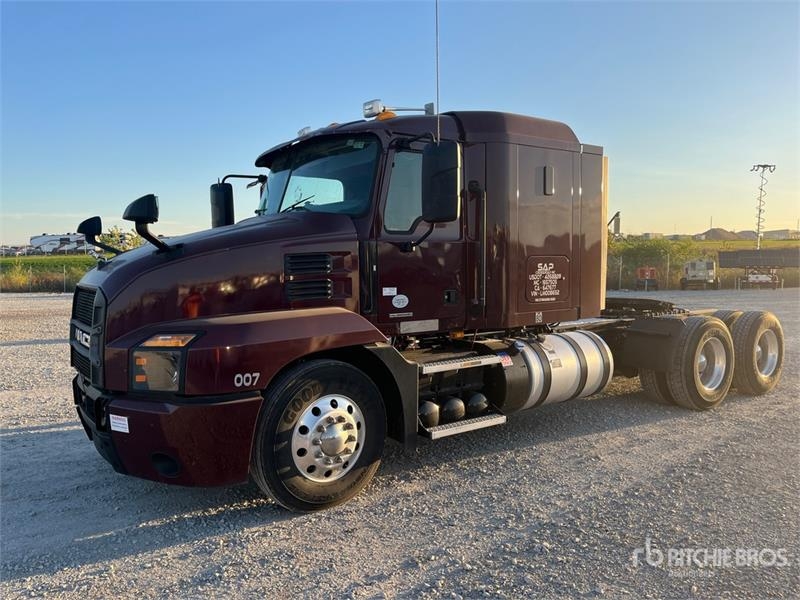 Tracteur routier Mack Anthem T/A Sleeper — occasion 2020