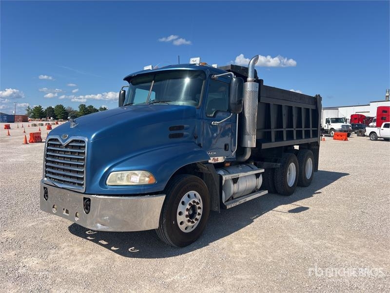 Mack CXP613