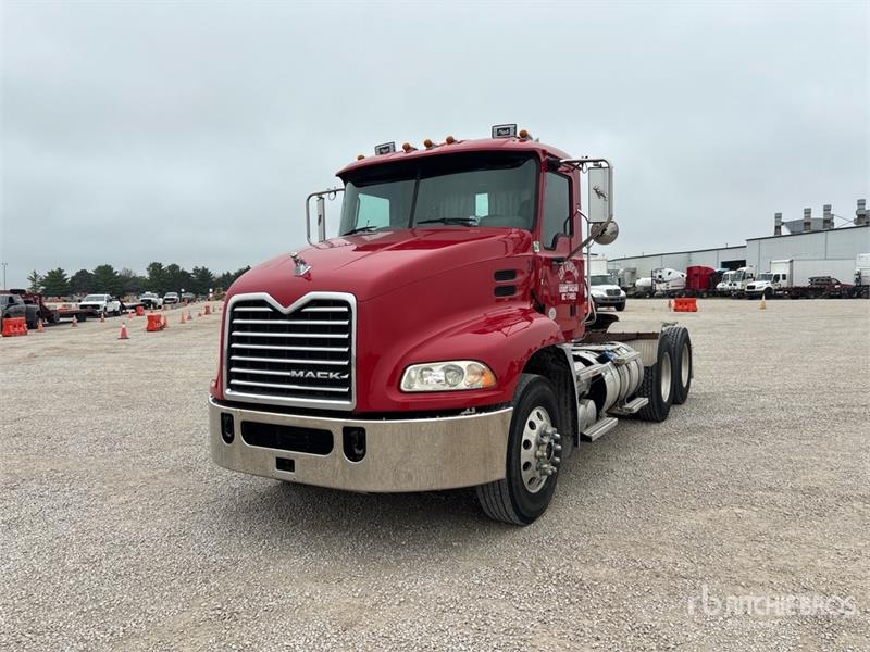 Mack CXU613