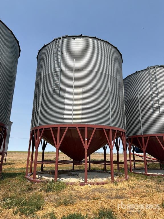 Micada +/- 4000 bu Grain Bin