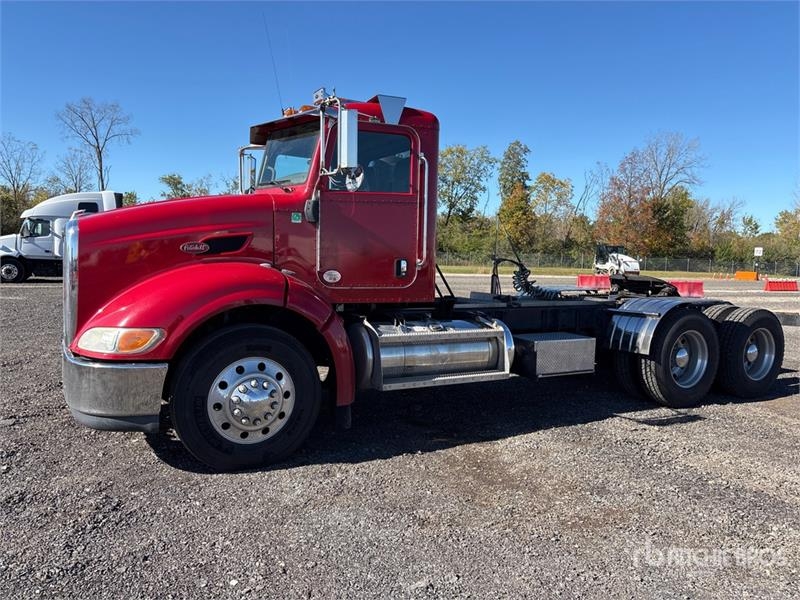 Tracteur routier Peterbilt 384 — occasion 2009