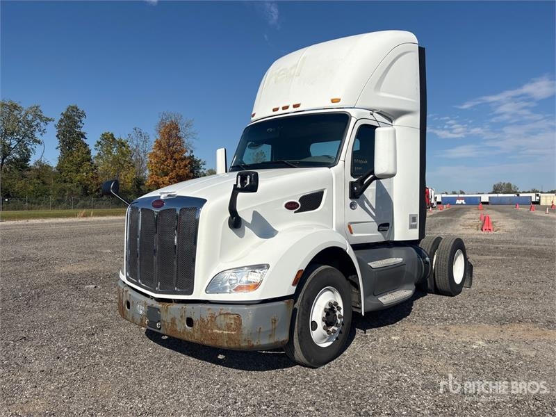Tracteur routier Peterbilt 579 4x2 S/A Day Cab — occasion 2017