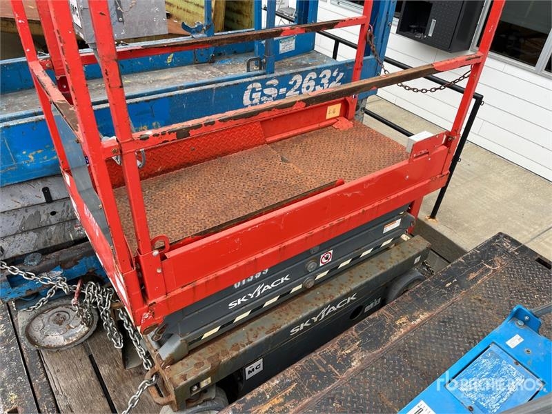 Scissor Lift