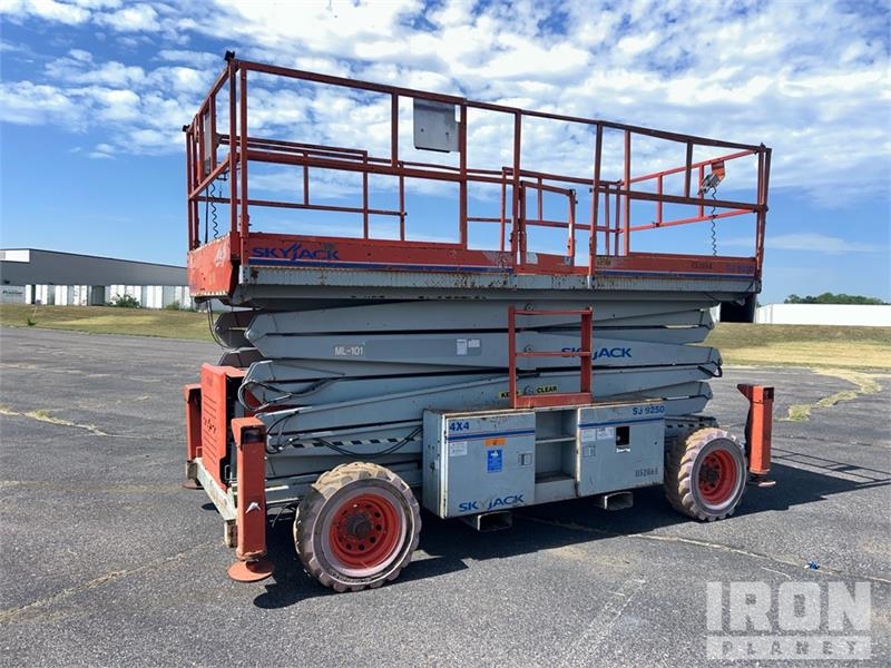 SkyJack SJ9250