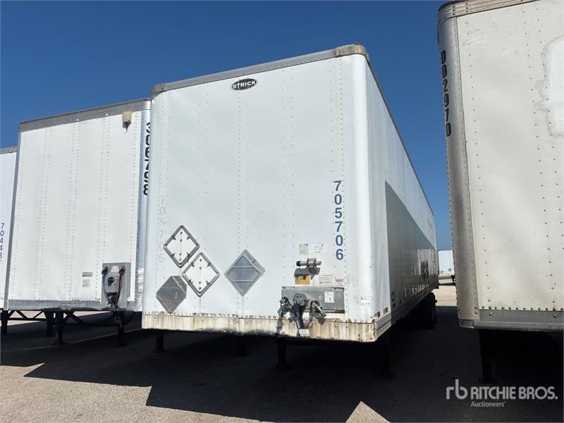Remorque fourgon Strick 48 ft x 102 in T/A Van — occasion 2006