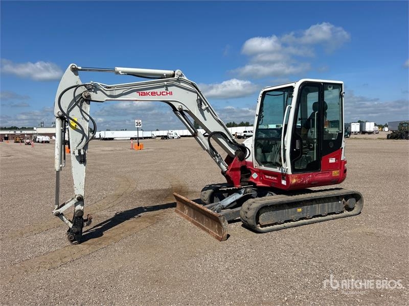 Mini-pelle Takeuchi TB260 — occasion 2020, 2 728 h