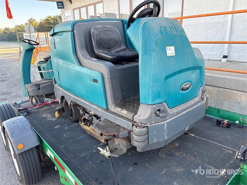 Remorque agricole Tennant T17 Ride-On Floor Scrubber — occasion