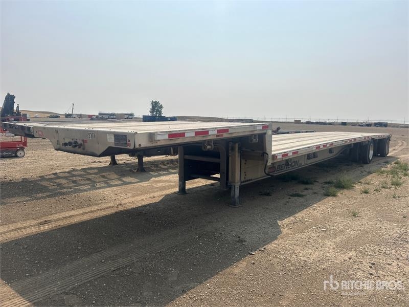 Transcraft 48 ft T/A Step Deck Trailer