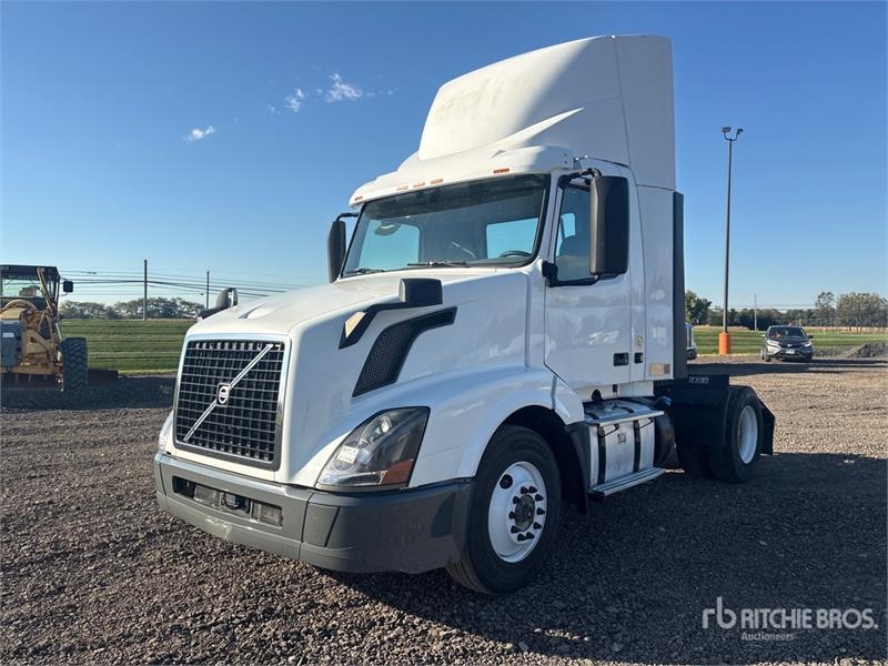Tracteur routier Volvo VNL — occasion 2018