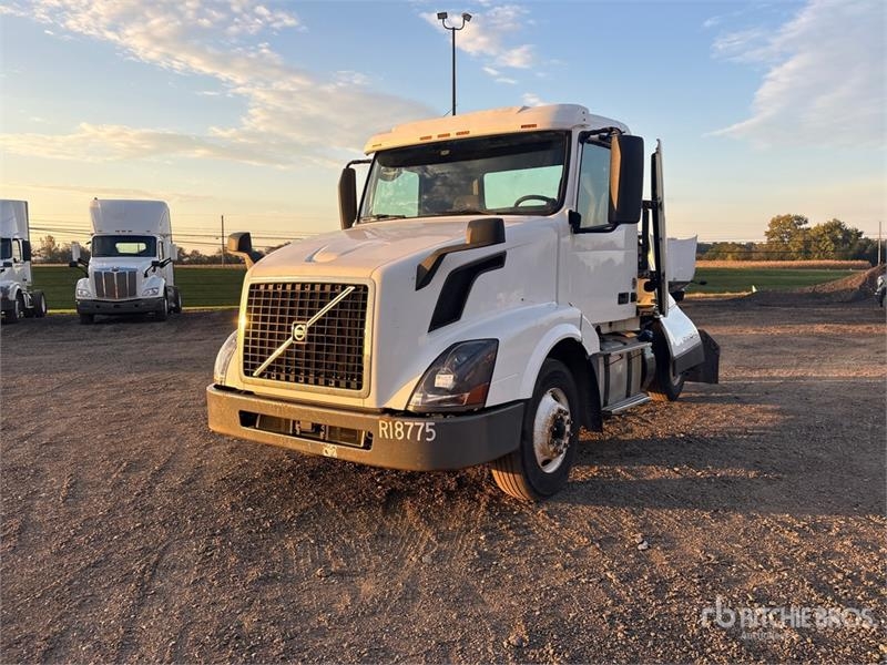 Tracteur routier Volvo VNL — occasion 2017