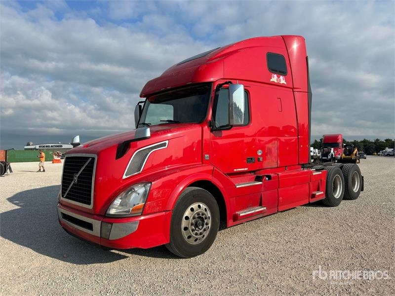 Tracteur routier Volvo VNL760 — occasion 2016