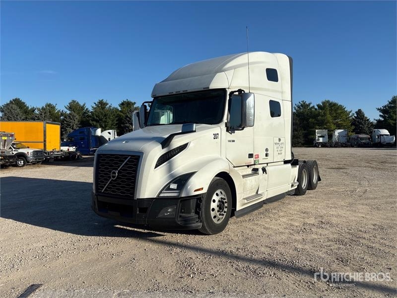 Tracteur routier Volvo VNL760 — occasion 2024