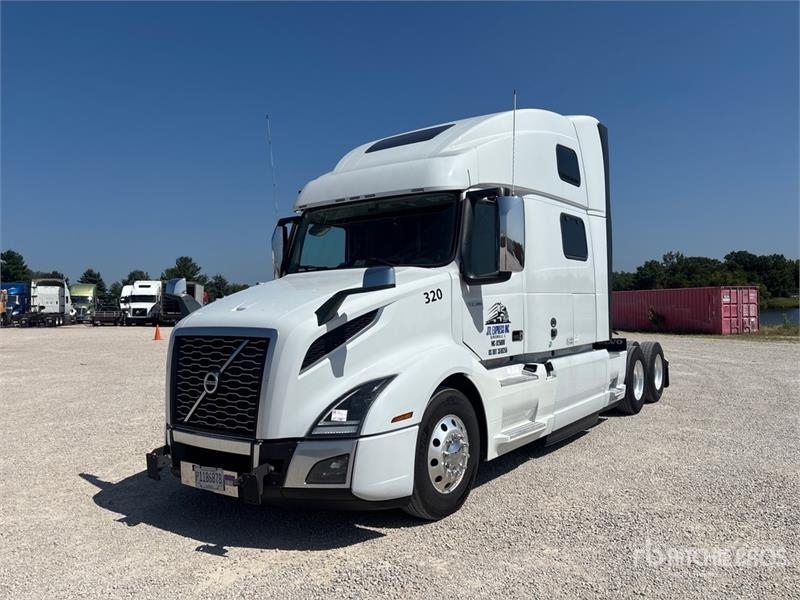 Volvo VNL860