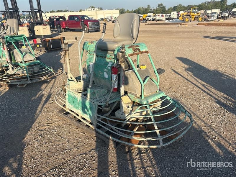 Truelle mécanique Whiteman HHN34TVDTCSL5 Ride-On Power Trowel — occasion, 622 h